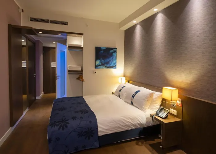 Hotel Fez 4*