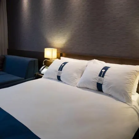 Fez Hotel 4*